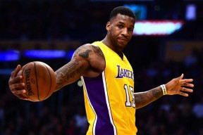 九游-莱万多夫斯基新星关键助攻表现惊艳，湖人未来可期！的简单介绍